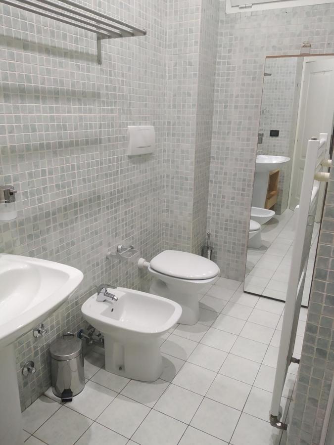 Apartamento 13- Tourist House Bologna Pratello - Self Check-In Exterior foto