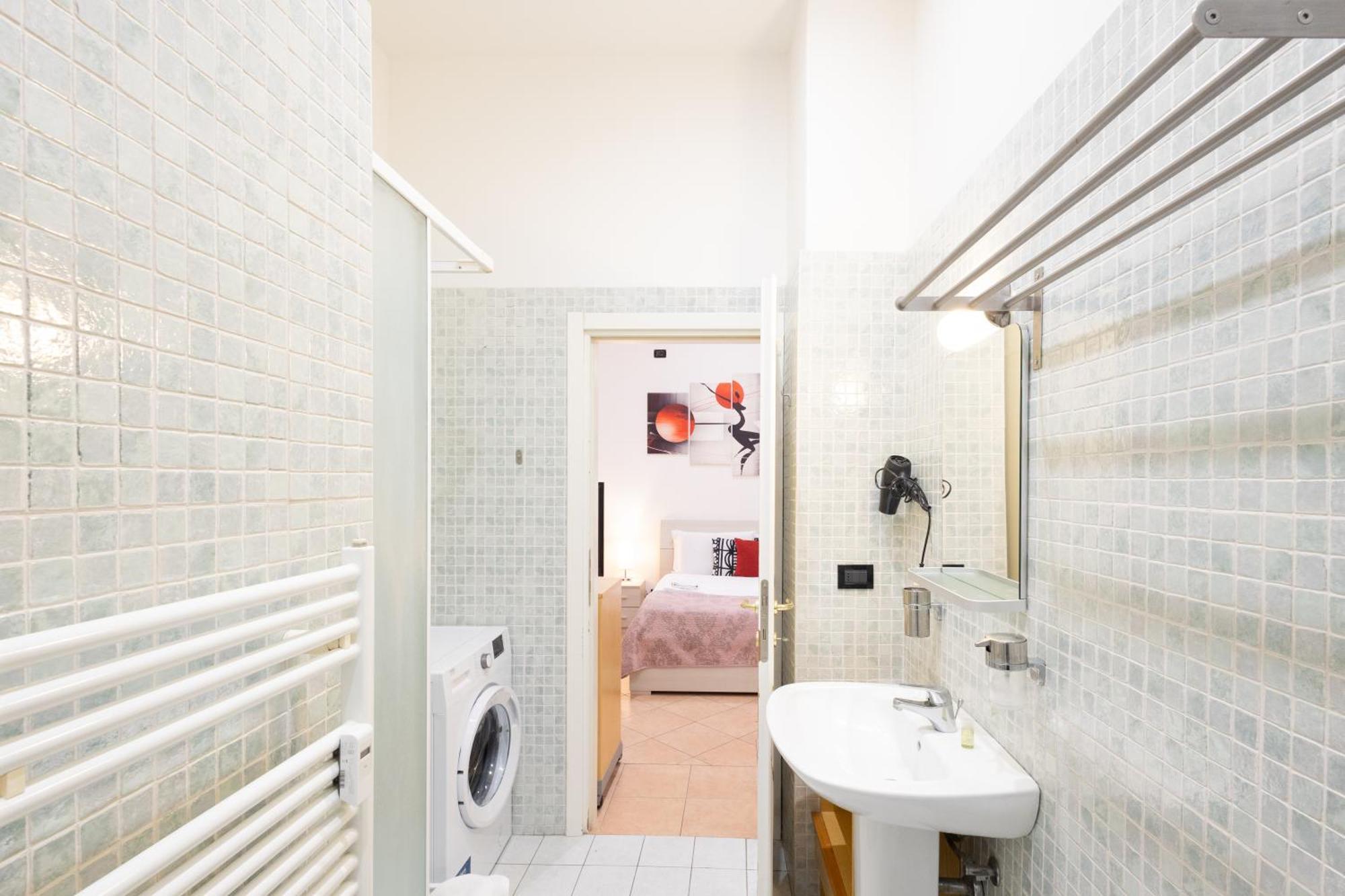 Apartamento 13- Tourist House Bologna Pratello - Self Check-In Exterior foto