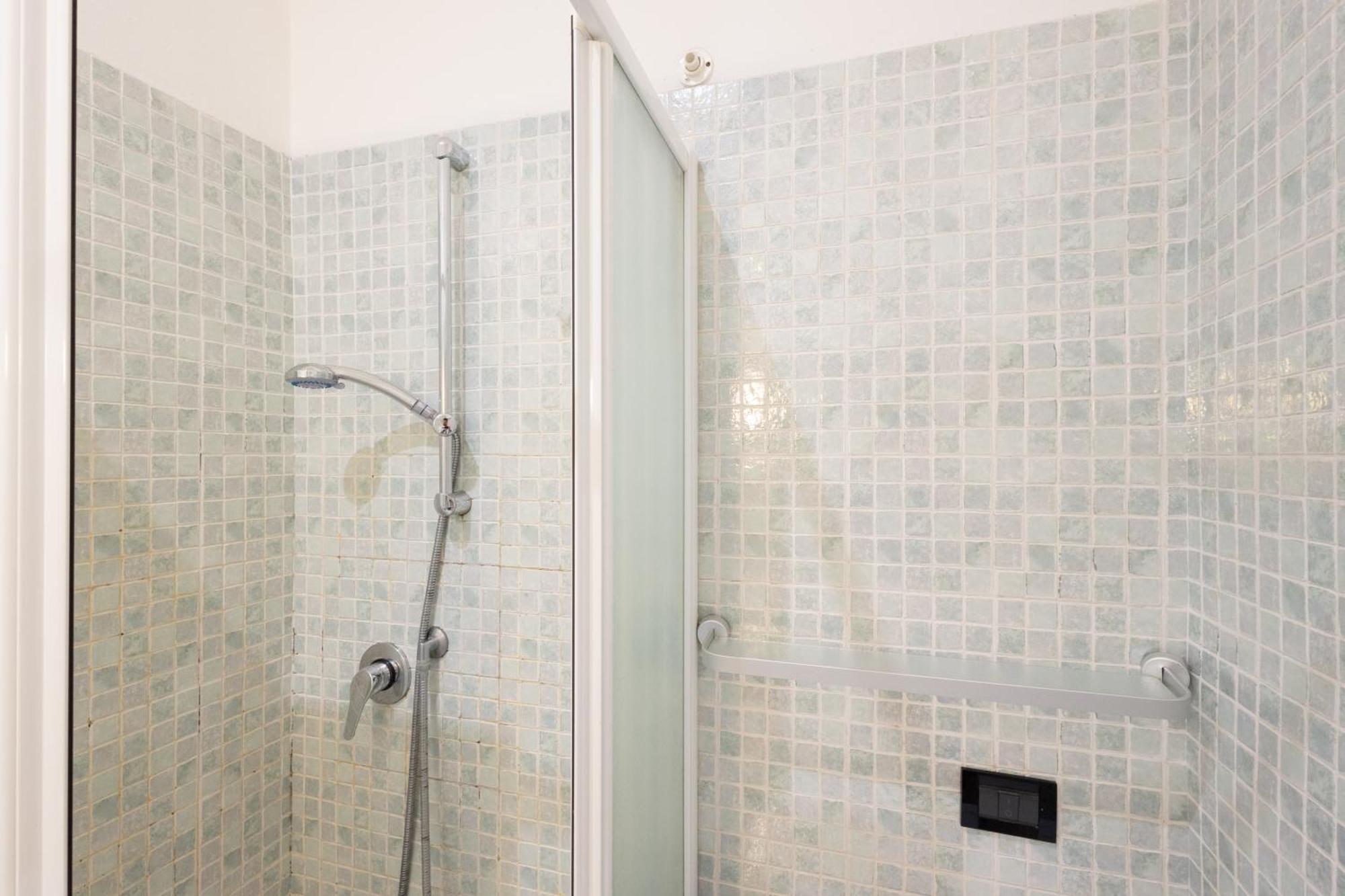 Apartamento 13- Tourist House Bologna Pratello - Self Check-In Exterior foto